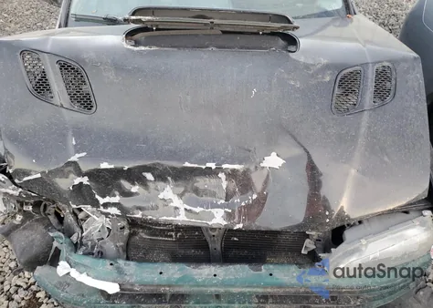 1998 Subaru Impreza L из США, поврежденный, VIN JF1GC435XWH503152